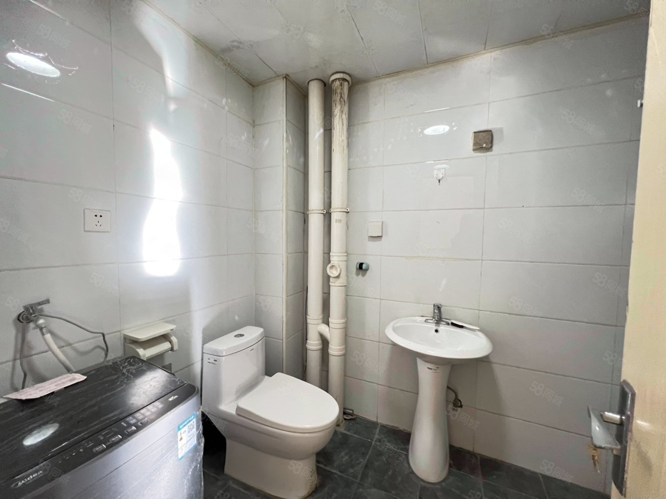 東亞印象臺湖2室1廳1衛(wèi)64.9㎡南北152萬