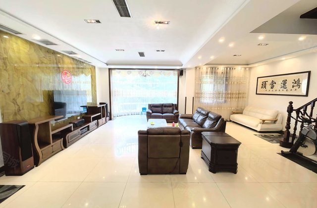 御都花园别墅5室2厅311.03㎡580万二手房图片