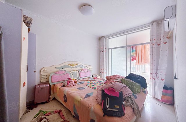 裕昌水岸新城 君悦华庭香格里新城邦三室两厅嘉明三居