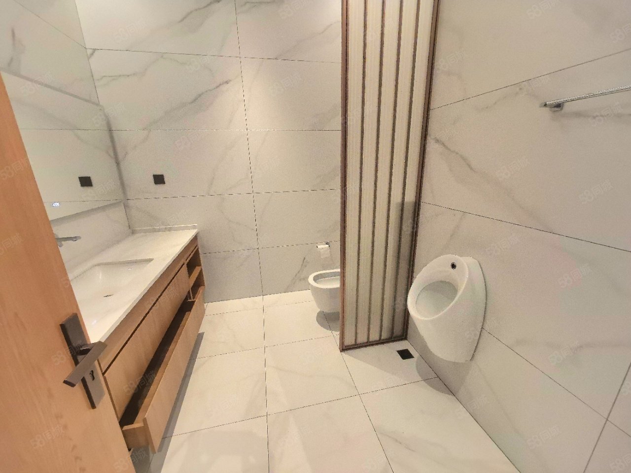 盤(pán)古大觀5室2廳5衛(wèi)666㎡東西4600萬(wàn)