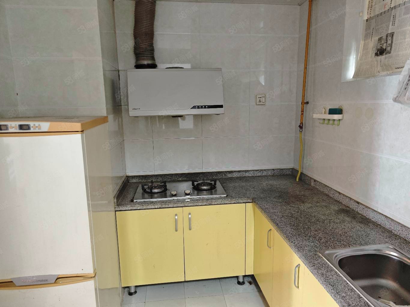 凤栖桐2室1厅1卫65.1㎡南114万