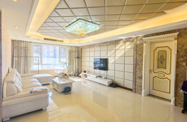 复地哥德堡森林3室2厅134.88㎡110万二手房图片