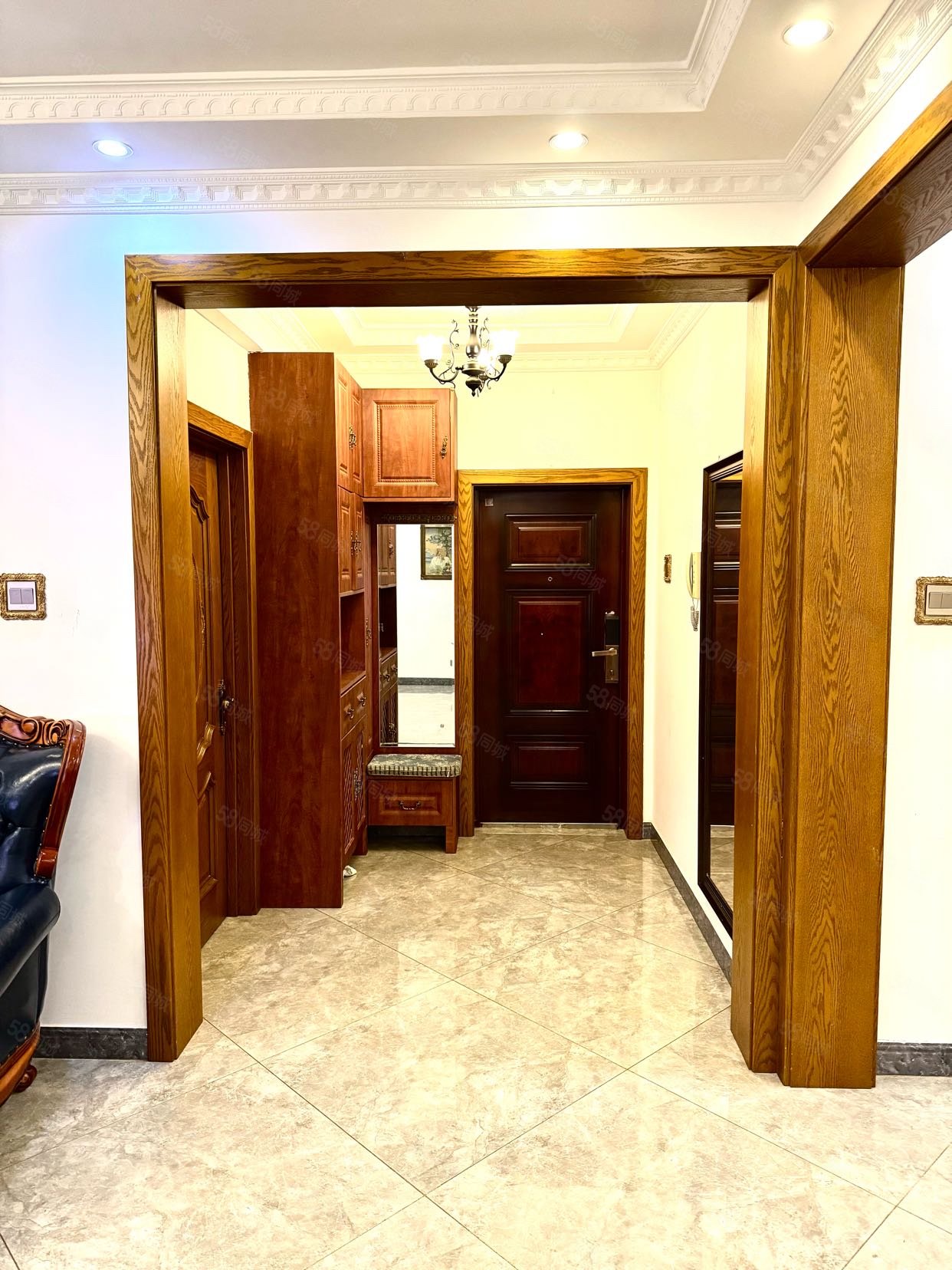 泽华润城3室2厅2卫151.38㎡南95.8万