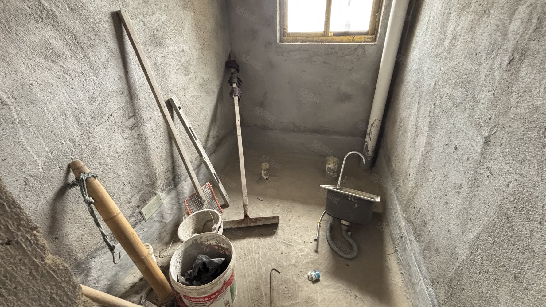 秀江印象7室2厅2卫270㎡南北150万