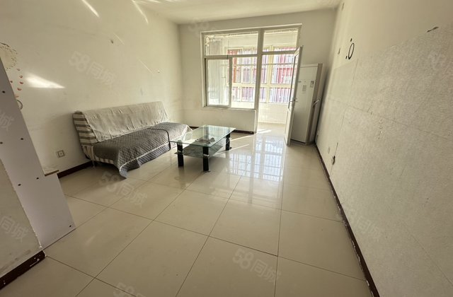 水晶城东区 大两室两厅 带地下室 房东急售