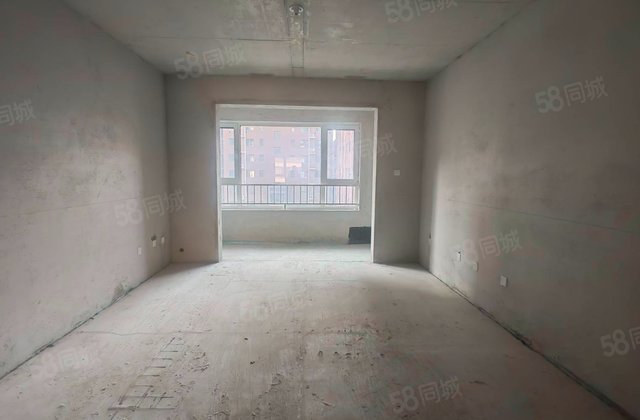 佶地国际D2区3室2厅115㎡82万二手房图片