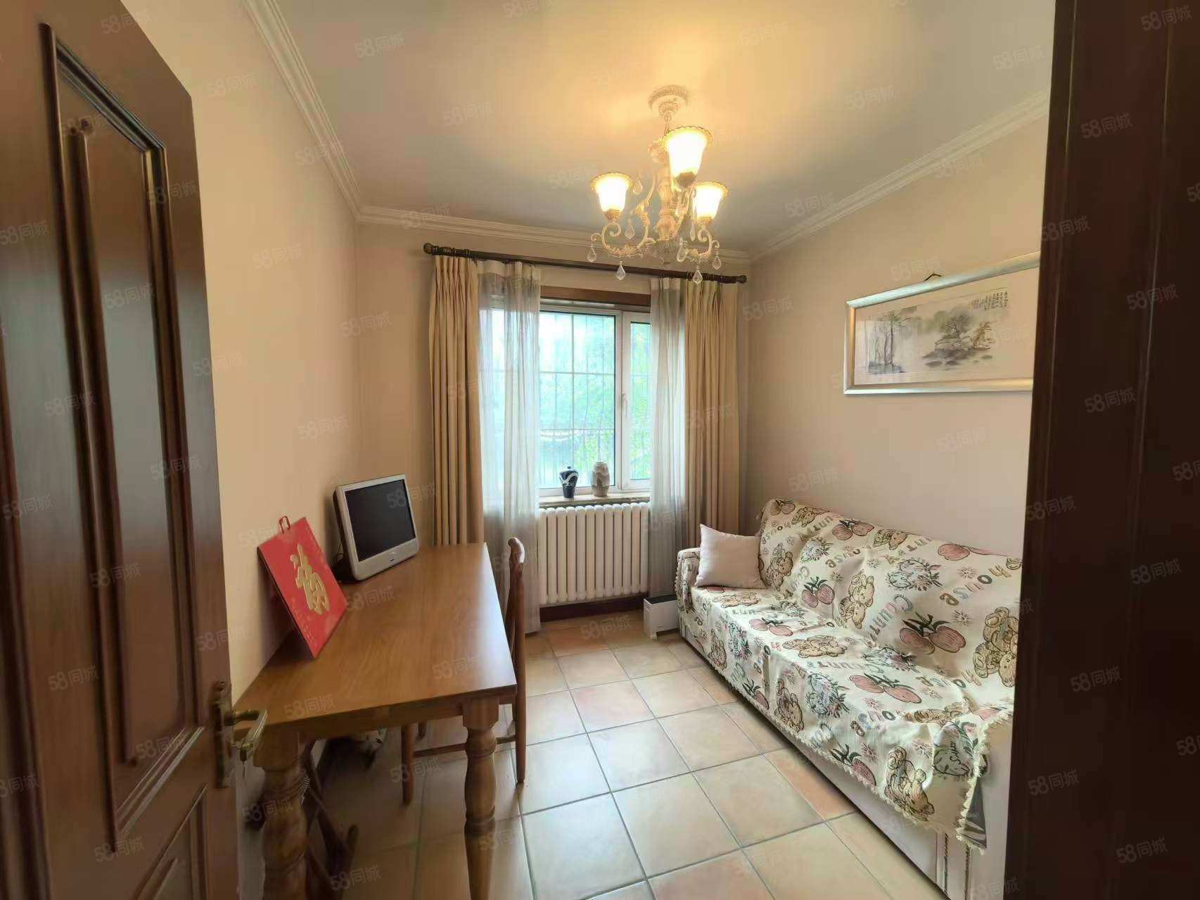 舜澤園(別墅)6室3廳3衛(wèi)230㎡東西550萬(wàn)