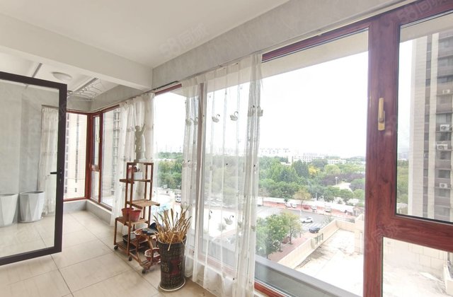 聊大翡丽湾精装四房两厅两卫送车位