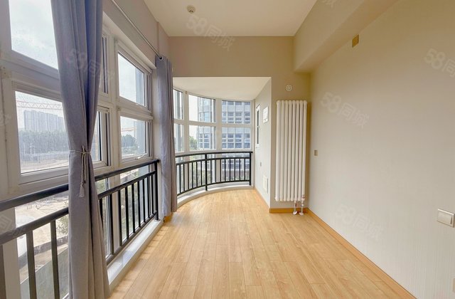 万科城际之光1室1厅30㎡15万二手房图片