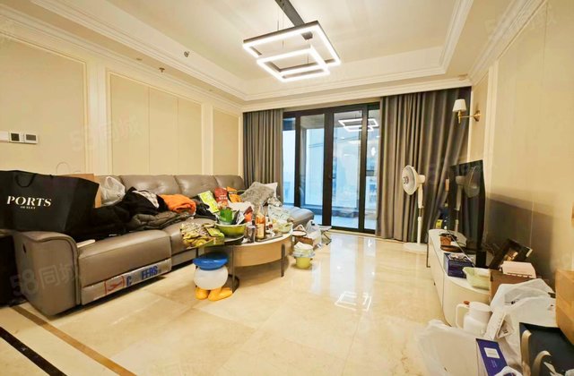 融创玖樾台邸4室2厅149㎡333万二手房图片