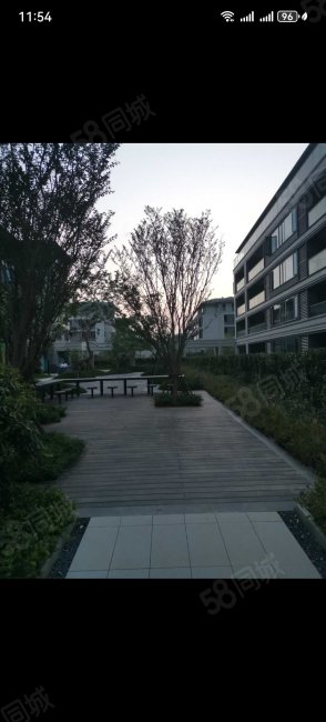 九岭春风3室2厅2卫126㎡南88万