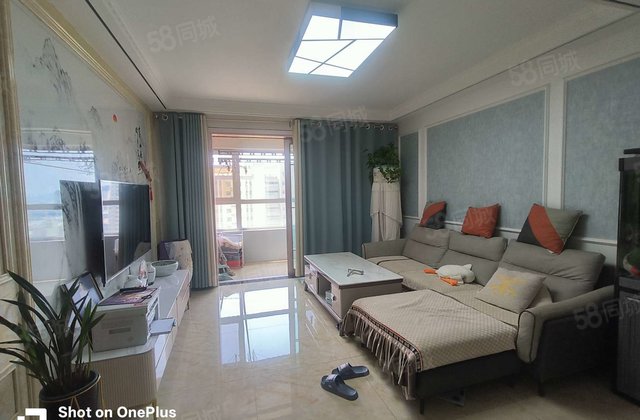 精致好房，精装修，中间好楼层，近医院  方便，交通便利，