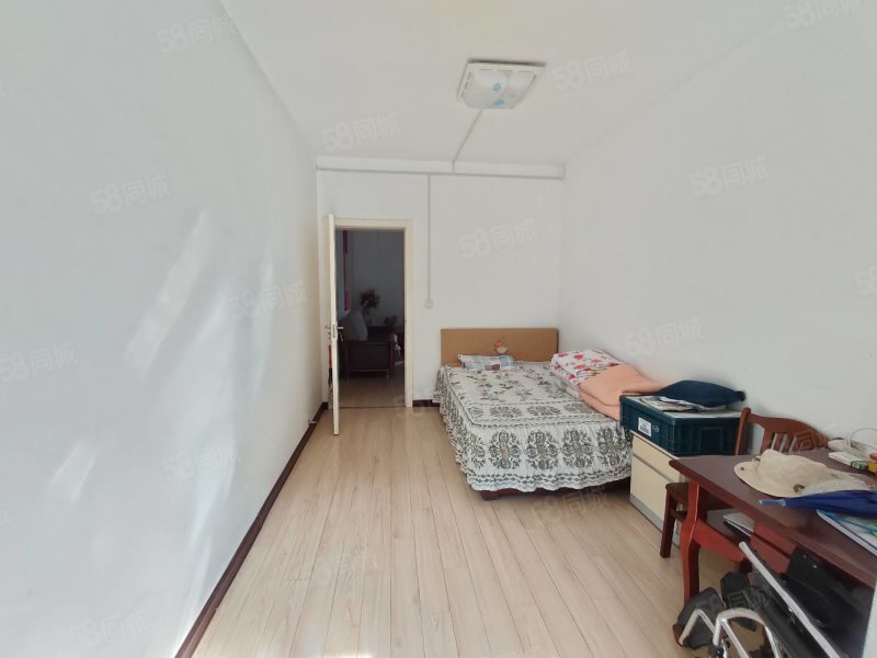 馨华园3室2厅2卫95.03㎡南54.8万