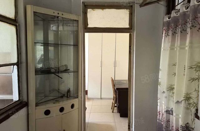 老东昌 一楼带大院 40万 40万