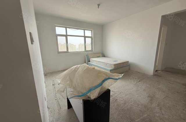 松桂嘉苑 3室2厅2卫带车位储藏室，