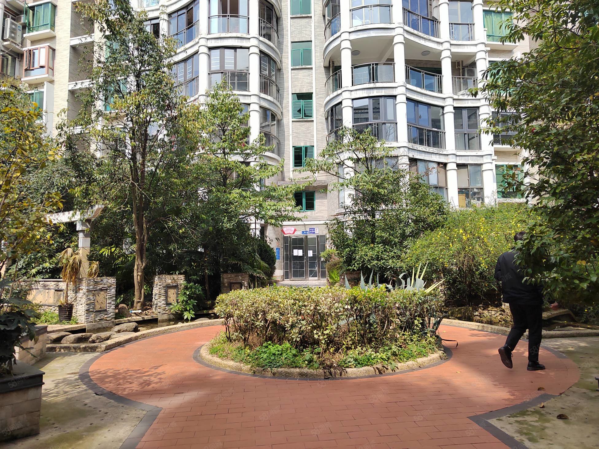 兴隆城市花园电梯房五室精装修关门卖随时看房