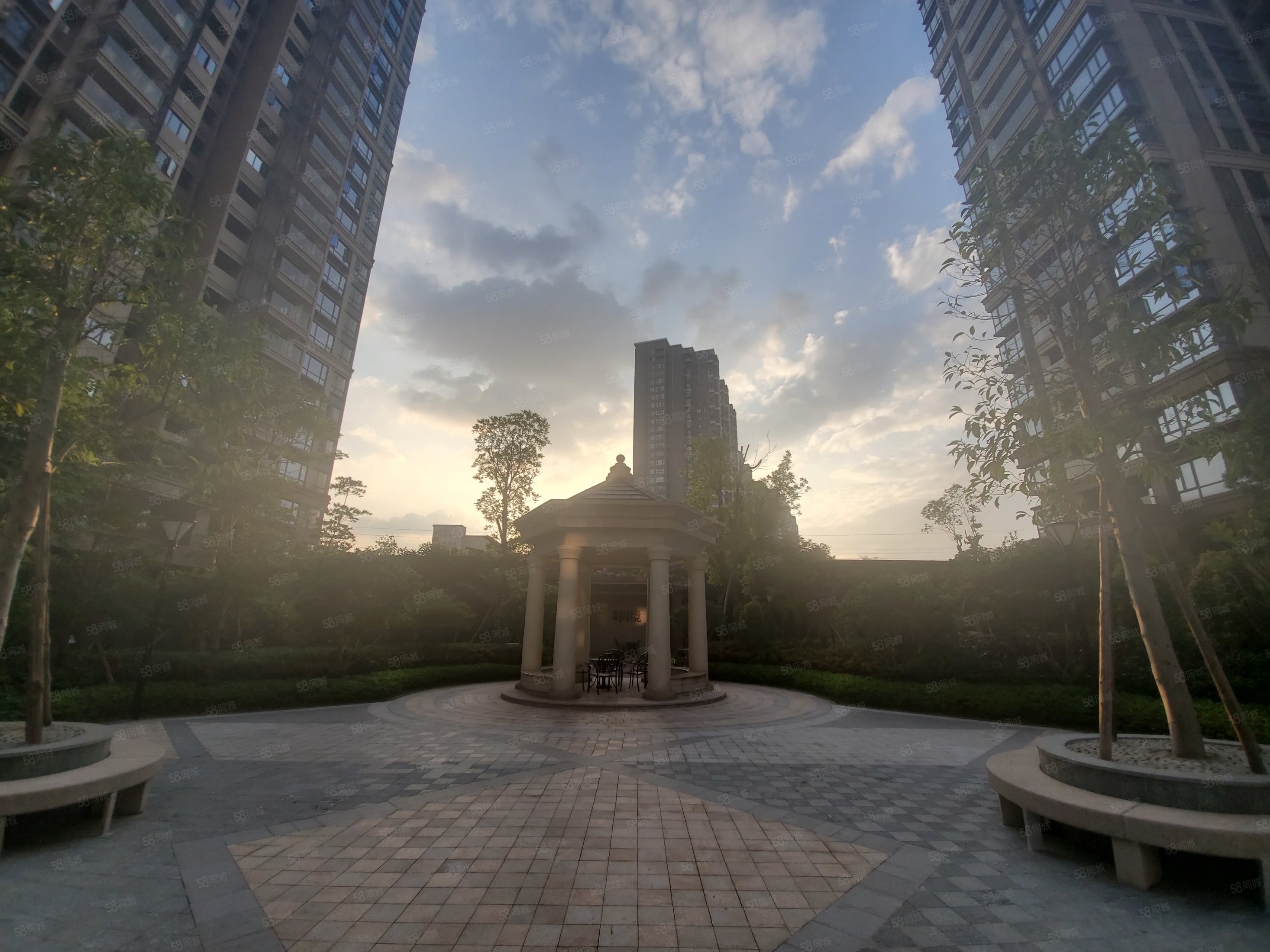 【10图】鼎峰尚境三期 138平精装四房 南北通透 豪装100万 诚售,鼎峰