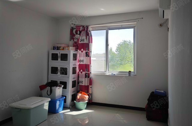 北京世代南区3室2厅114㎡80万二手房图片