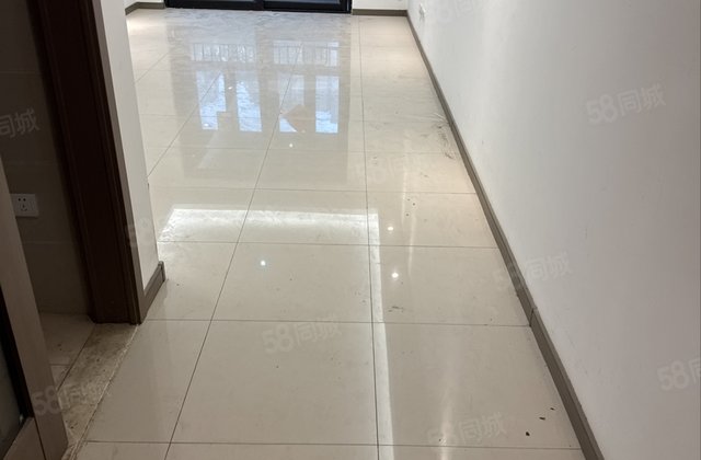 世茂云图3室2厅103㎡64万二手房图片