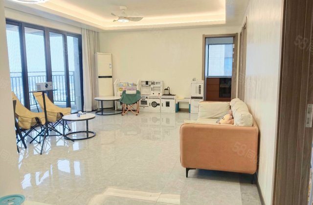 蓝光碧桂园锦泷湾4室2厅115.82㎡93万二手房图片