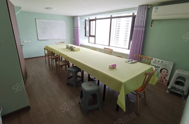 鑫都裕昌莲湖湾 双卫格局 交通便利 高楼层视野无遮挡