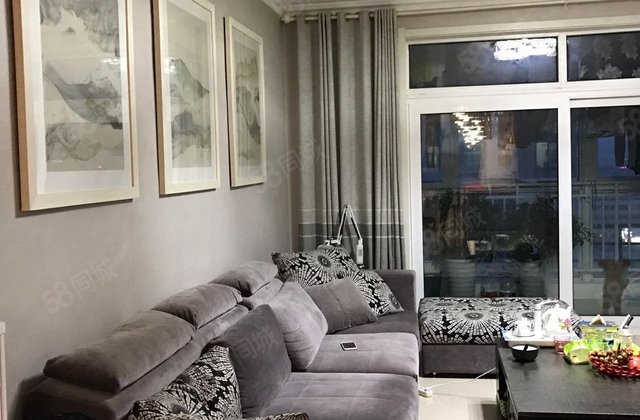 领秀城 高楼层视野无遮挡 刚需小三居 满五 交通便捷