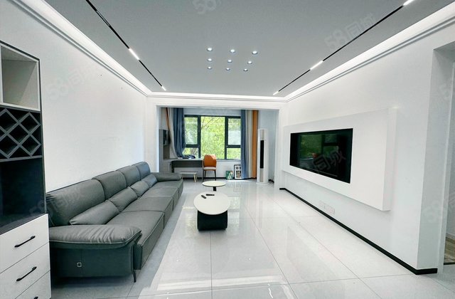 保利堂颂3室2厅120㎡145万二手房图片