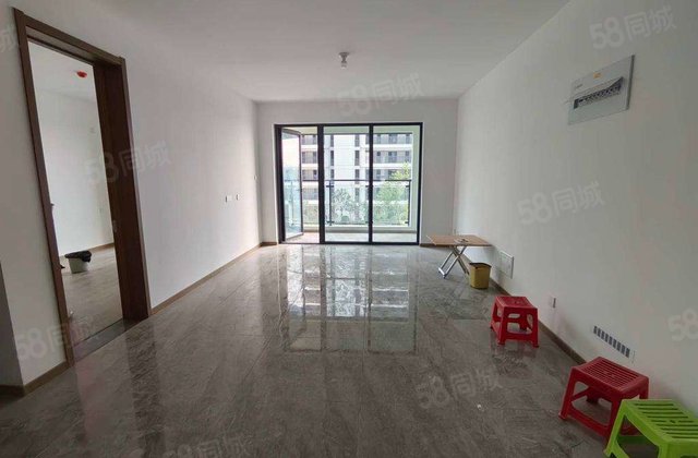 城市芳华 三室两厅 奥森 孟达 带车位 免大税 随时看房