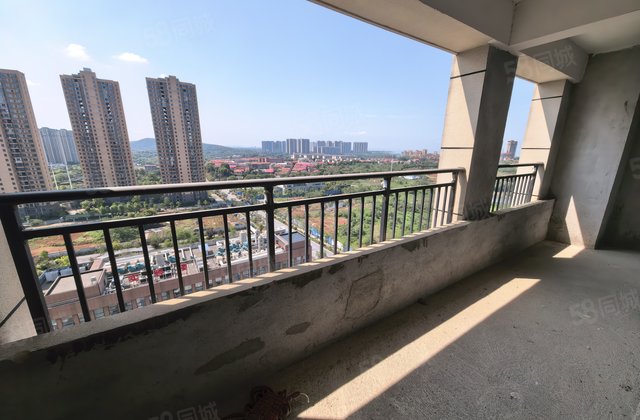 大桥湖社区4室2厅124㎡48万二手房图片