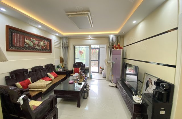 水岸花语 莲湖新城 精装修 带车位6层电梯洋房 一楼带院