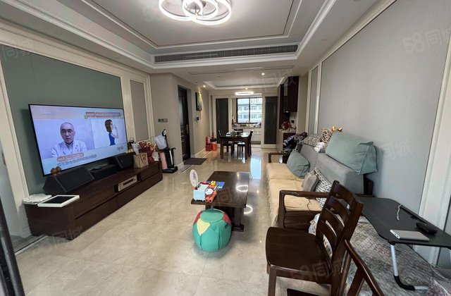 龙湖天御府1室1厅138.13㎡498万二手房图片