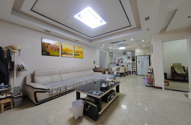 湾流汇4室2厅160㎡75万二手房图片