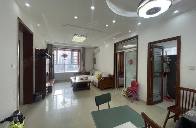 二中，大学城，海德公园，88万，免大税送车位储藏室