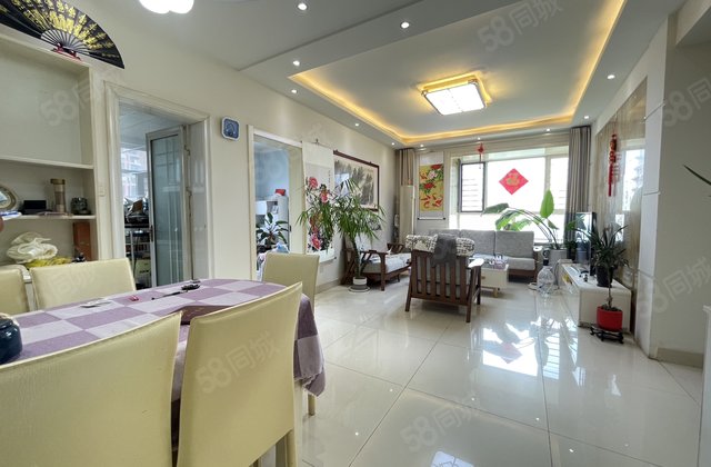 低公摊小高！海德公园！全明8楼东边户！免大税有车位！文苑二中