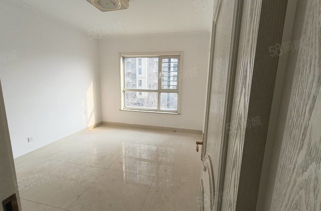 急售，送车位储，阿尔卡迪亚，七中，万达附近