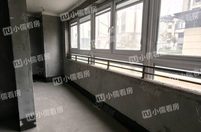 绿地悦澜山4室2厅143㎡73万二手房图片