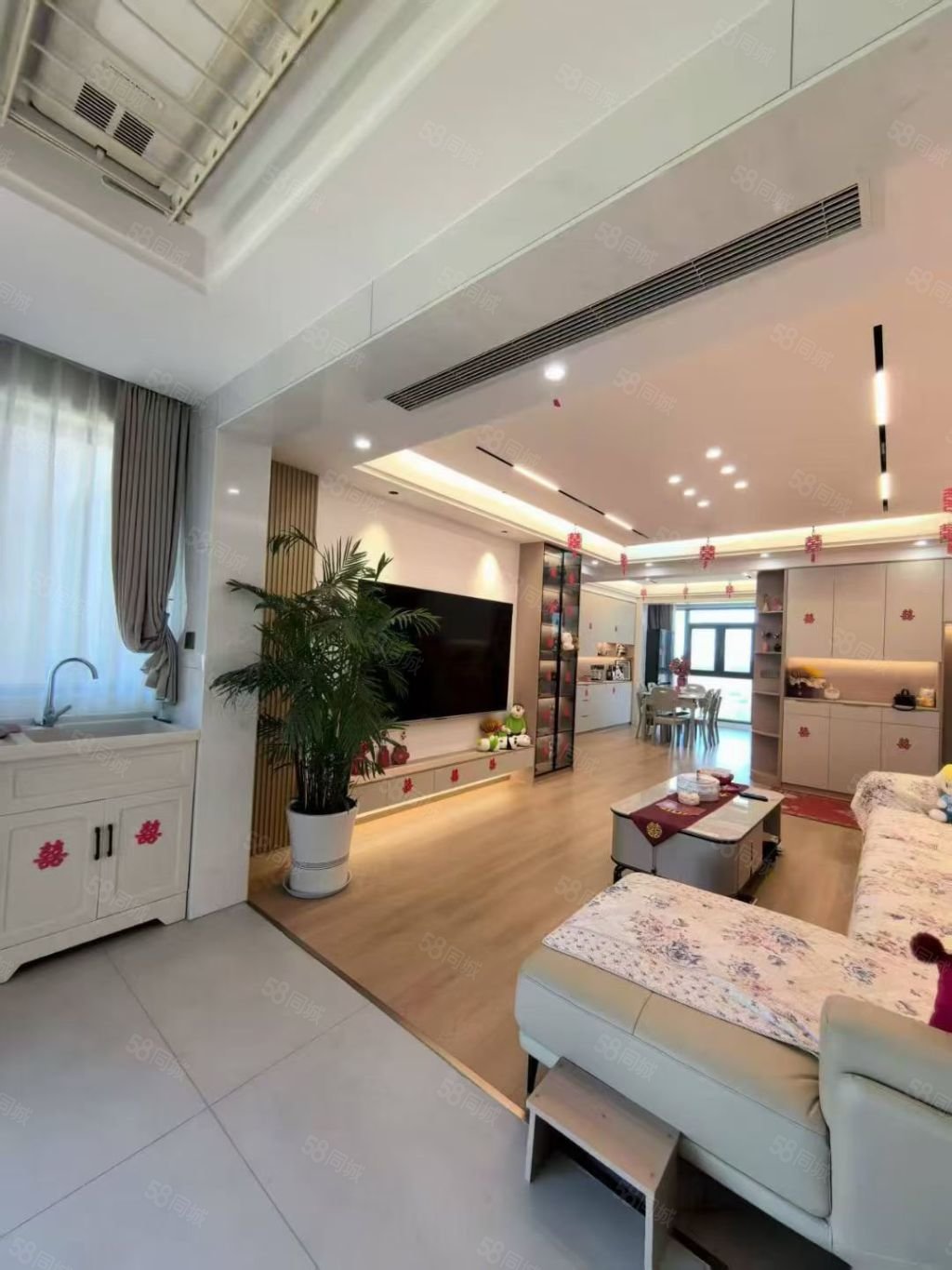 滨江学苑3室2厅2卫121㎡南北78万