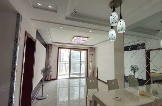 急售！新上西湖馨苑洋房！精装三室！电梯中层！看房有钥匙！抢！