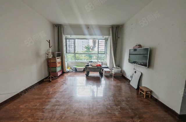 边户，采光层，四中郁光，急售看房很方便，有钥匙，送储。