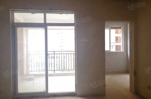 仁山公园玫瑰苑4室2厅140㎡37.7万二手房图片