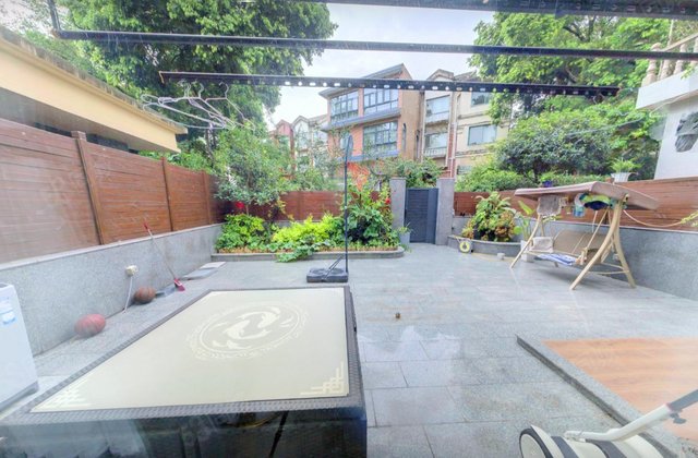 君临天下花园别墅5室2厅282.61㎡518万二手房图片