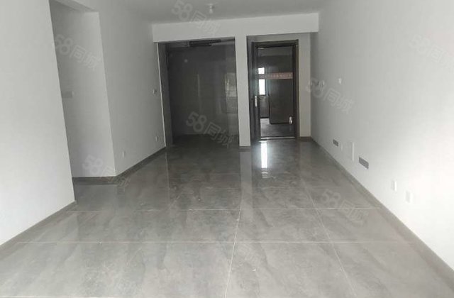 急售：  实验，城市芳华刚交工的小区，带车位，双阳台双卫！！