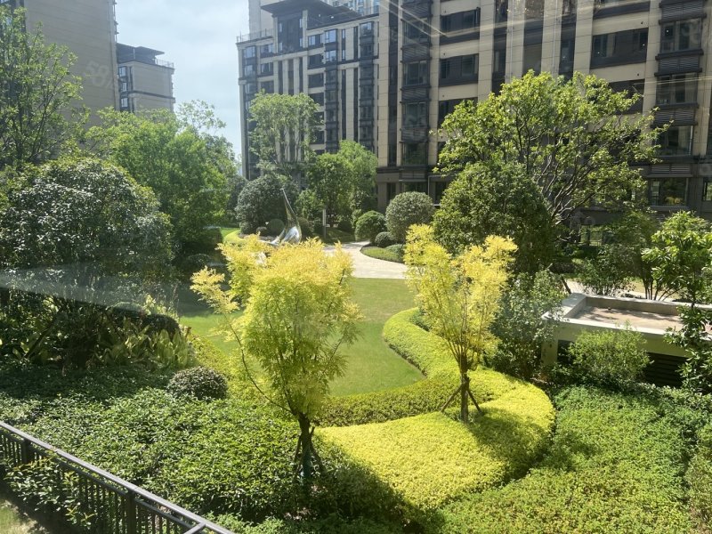 【10图】万达旁濂溪区一小旁,中辉半山墅 准现房 户型赞,得房率高!