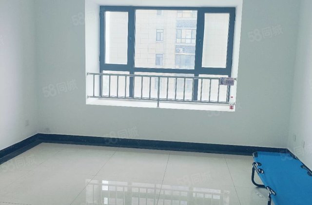 急售！市中心 新房未住中央帝景 免大税 带车位储藏室西边户