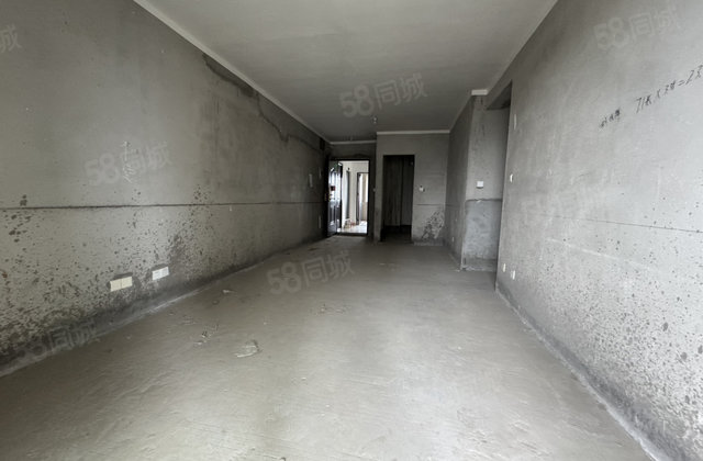 圣桦锦江天玺3室2厅2卫108㎡南北58万