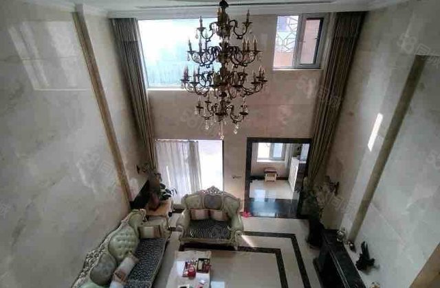 东昌湖畔南岸临湖而居大院豪装别墅私密性强交通便利看房方便