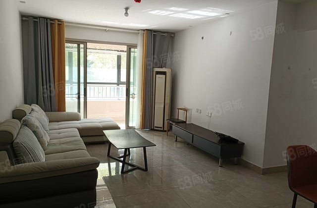 裕昌莲湖新城北区孝心一楼 南向 采光充足 次新房 房东直卖