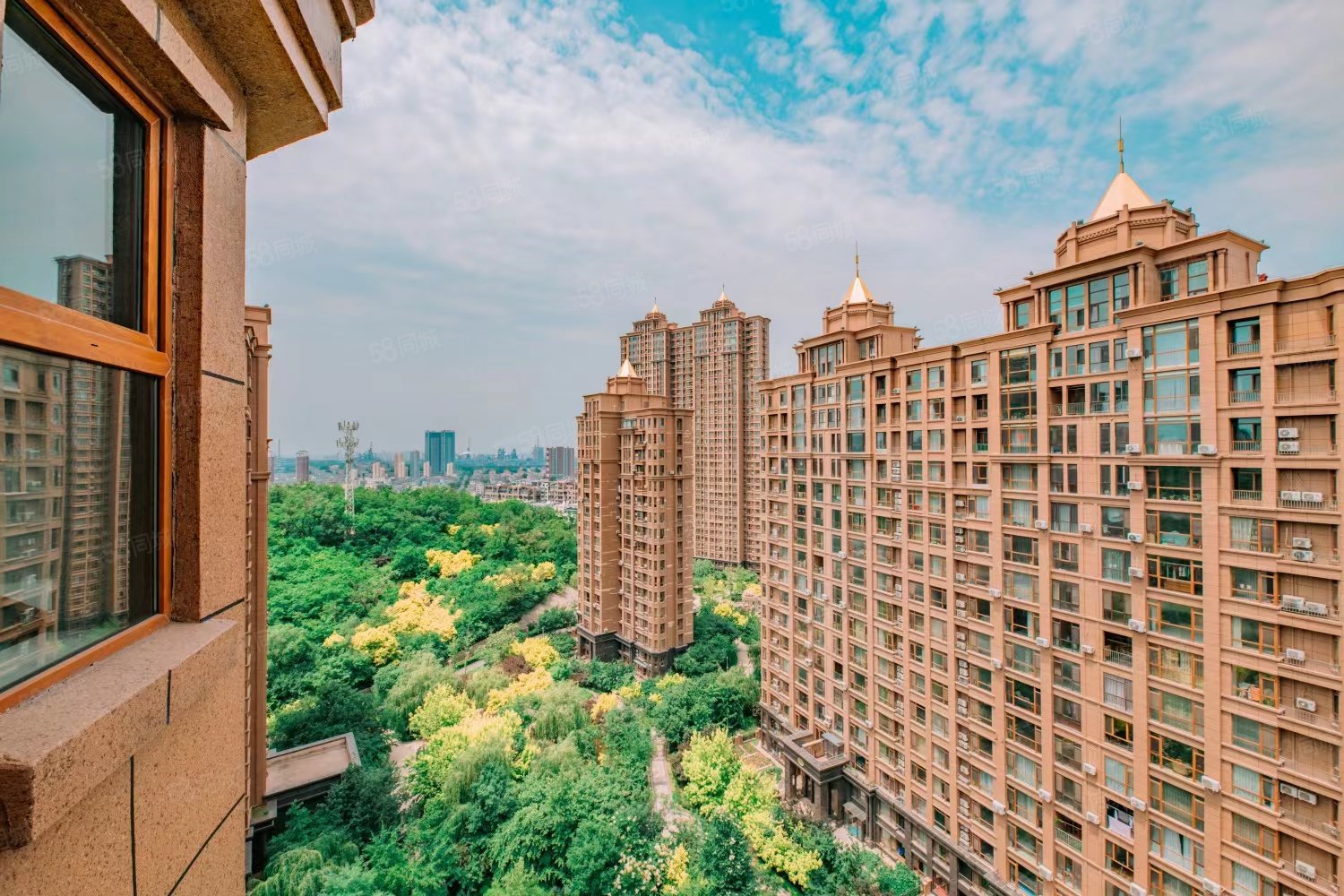 大德御庭3室2厅1卫106.65㎡南北79万