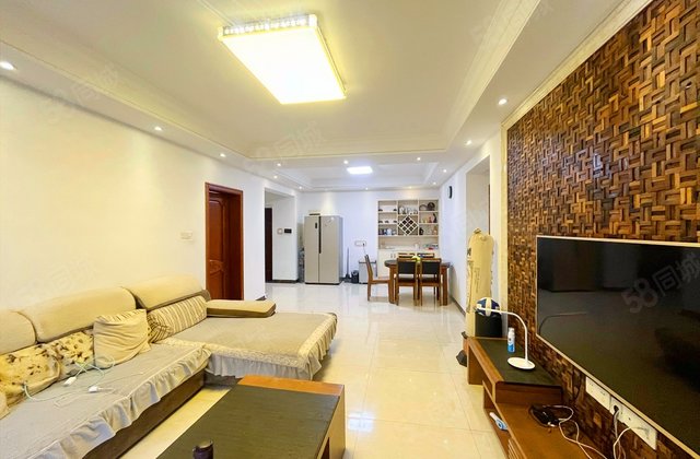 八方小区(C区)3室2厅126.84㎡275万二手房图片