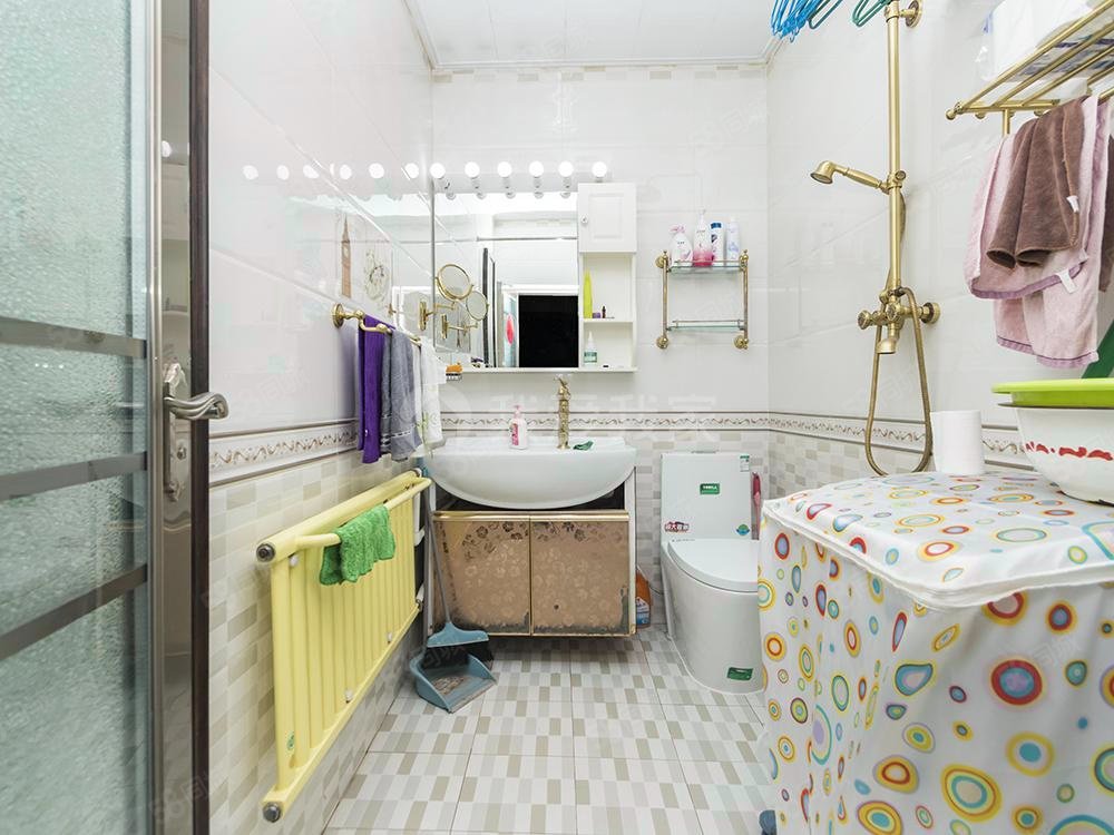 學(xué)院南路32號院3室1廳1衛(wèi)82.5㎡南北690萬